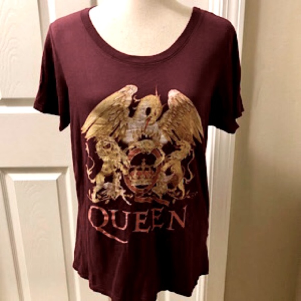 “NEW” Daydreamer Queen T-Shirt